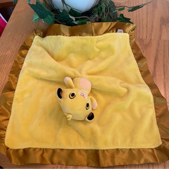 The Lion King Simba Itty Bitty Lovey Blanket - Picture 2 of 5